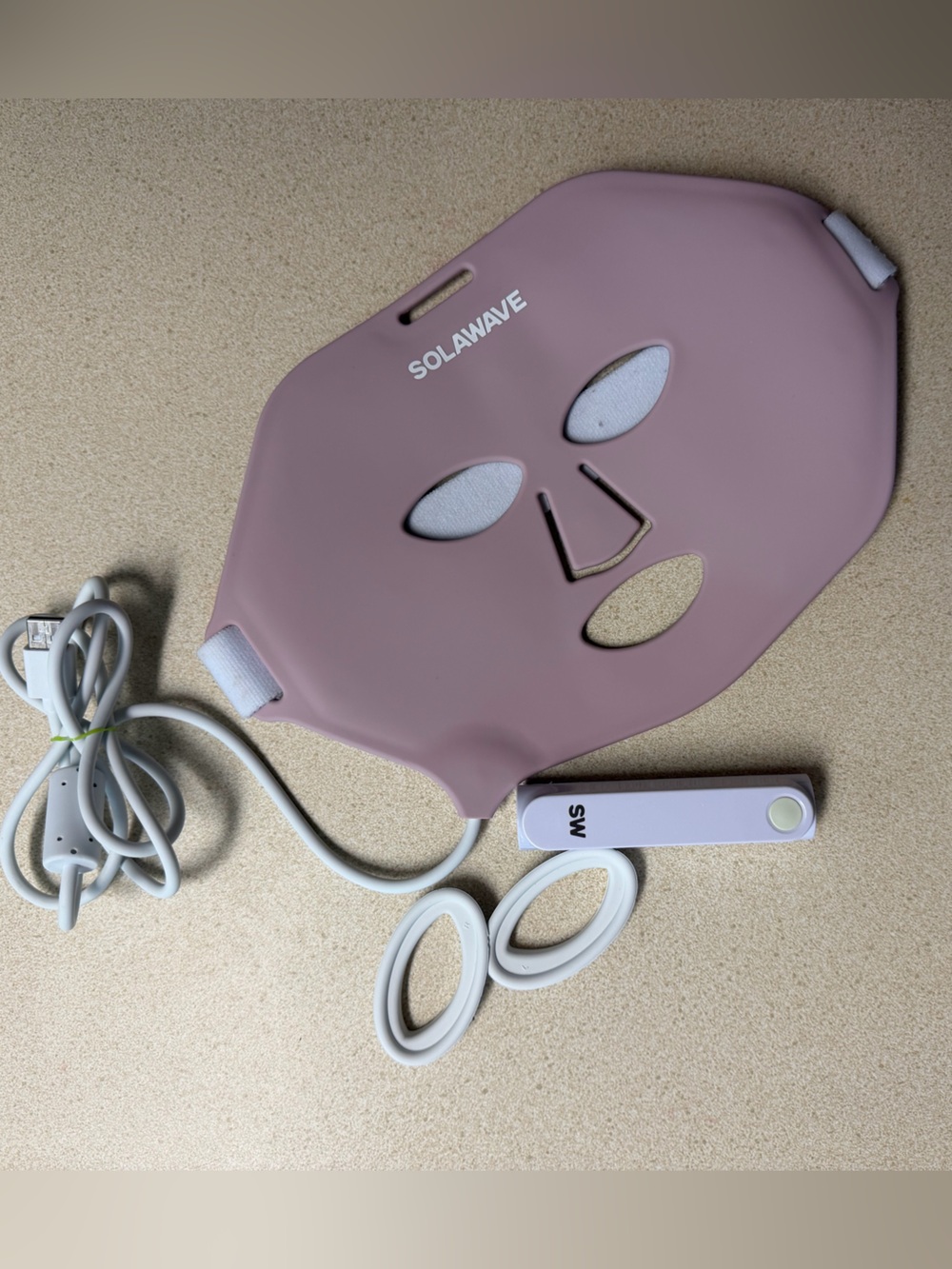 SOLAWAVE LED Facial Mask - Picture 3 of 5